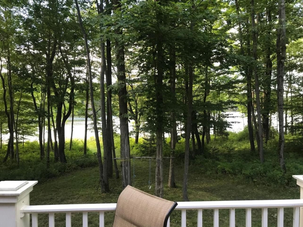 Holiday home Hidden Lakefront Retreat *